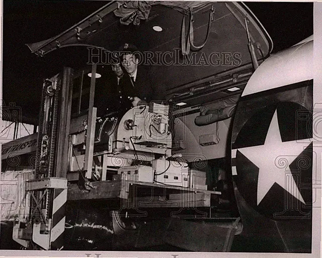 1961 Press Photo Polio airlift - cvb25254